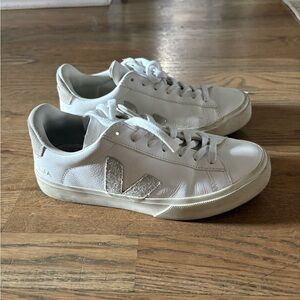 Veja White Leather Sneakers EU 39